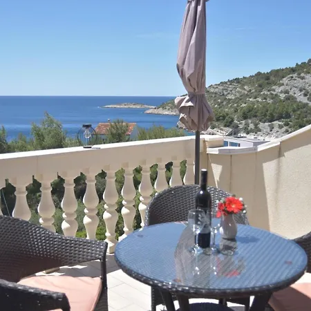 Luger 2- Og By Interhome *