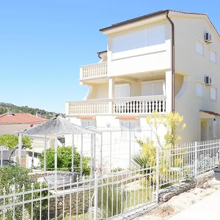 דירה Luger 2- Og By Interhome