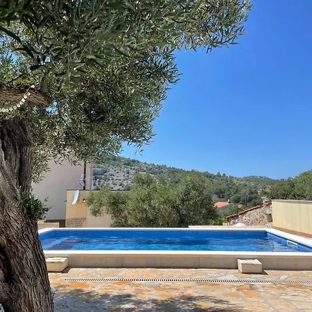 Luger 2- Og By Interhome Ražanj