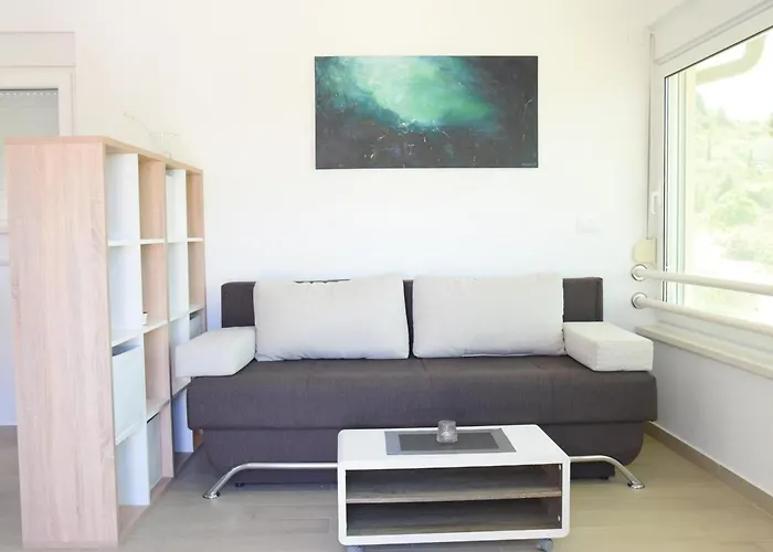 Luger 2- Og By Interhome * Ražanj