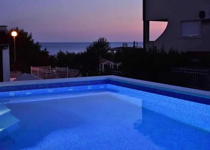 Luger 2- Og By Interhome Apartment Ražanj